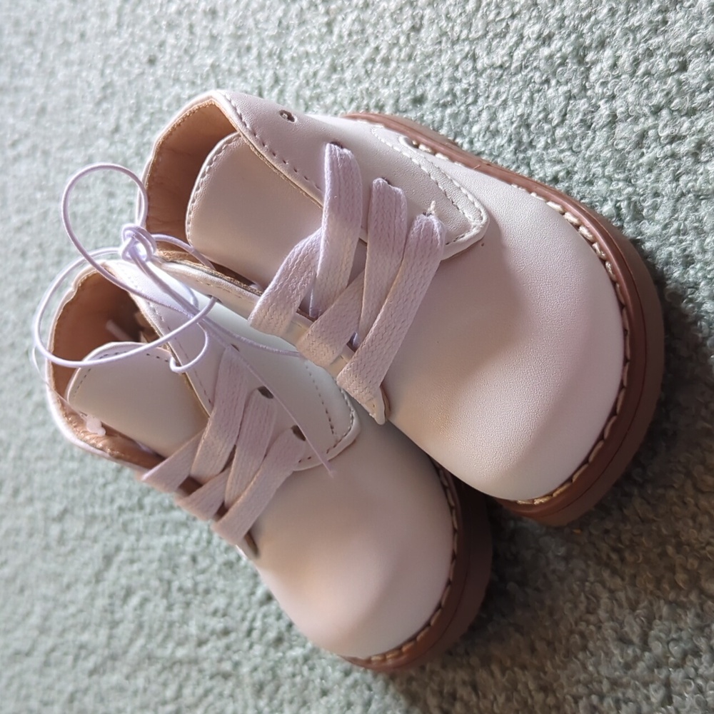 Brand New Josmo Walker Shoes 3M